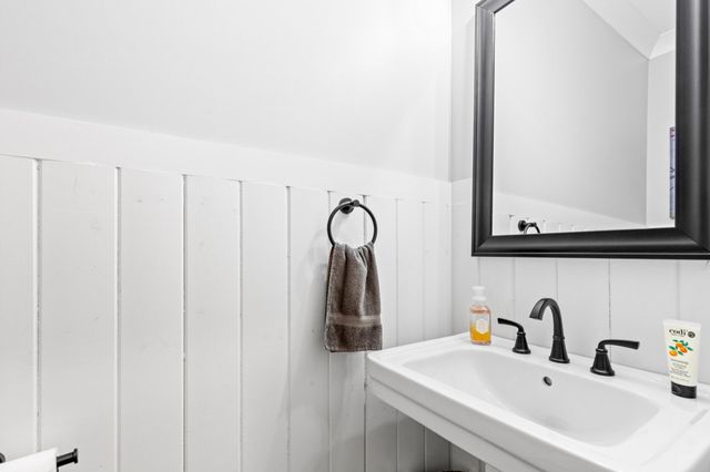 8870 Silver Maple Dr, Ooltewah, TN 37363