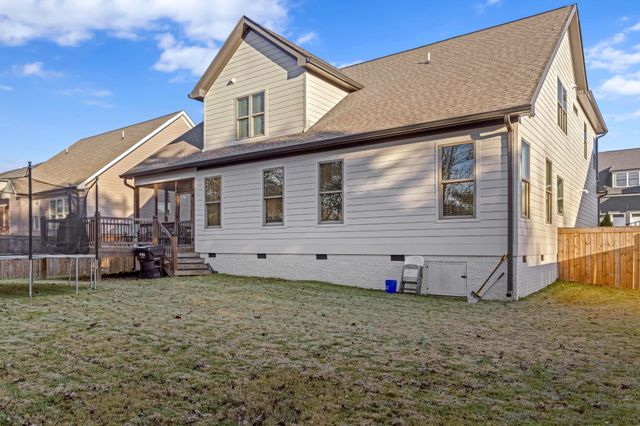 8870 Silver Maple Dr, Ooltewah, TN 37363