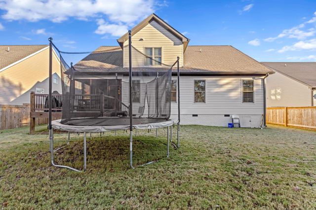 8870 Silver Maple Dr, Ooltewah, TN 37363