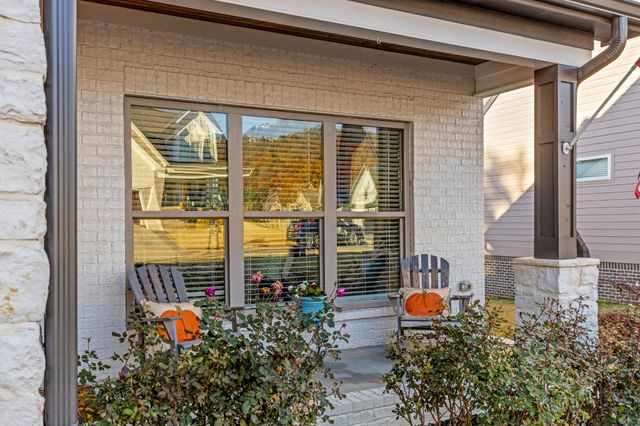 8870 Silver Maple Dr, Ooltewah, TN 37363