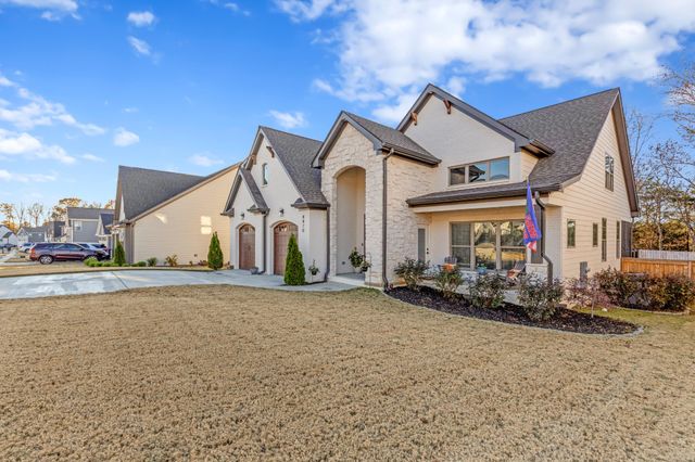 8870 Silver Maple Dr, Ooltewah, TN 37363