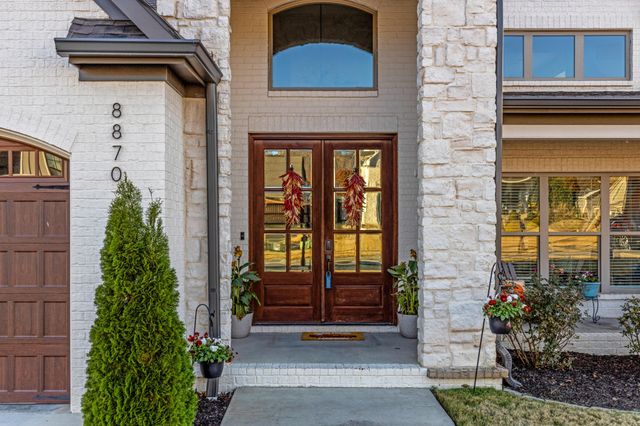 8870 Silver Maple Dr, Ooltewah, TN 37363