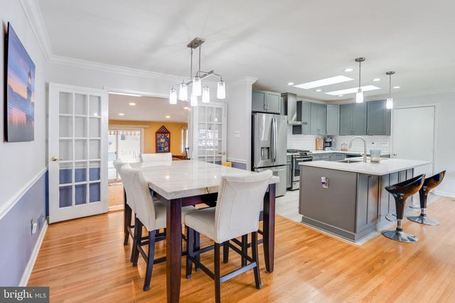 8513 FAIRBURN DR, Springfield, VA 22152