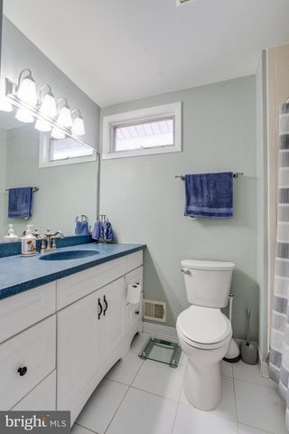 8513 FAIRBURN DR, Springfield, VA 22152
