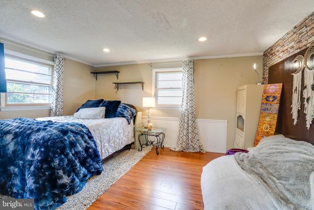 8513 FAIRBURN DR, Springfield, VA 22152