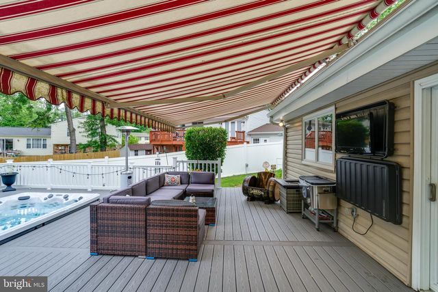 8513 FAIRBURN DR, Springfield, VA 22152