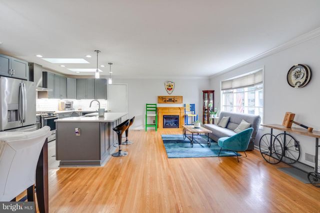 8513 FAIRBURN DR, Springfield, VA 22152
