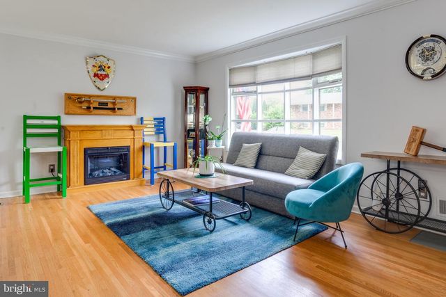 8513 FAIRBURN DR, Springfield, VA 22152