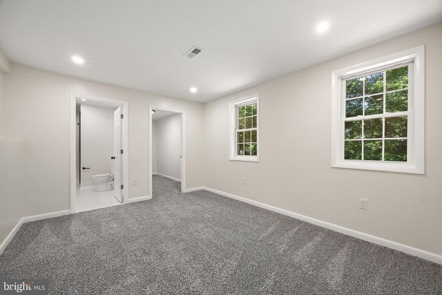 231 ORCHARD LN, Norristown, PA 19401