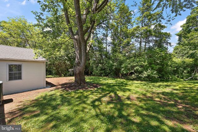 231 ORCHARD LN, Norristown, PA 19401