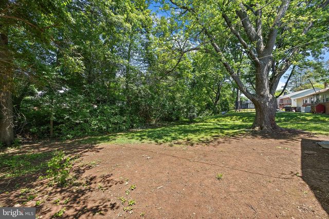 231 ORCHARD LN, Norristown, PA 19401