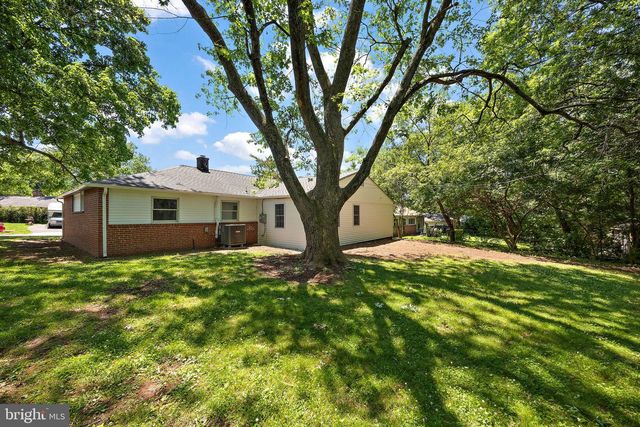 231 ORCHARD LN, Norristown, PA 19401