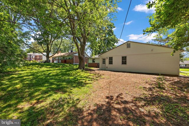 231 ORCHARD LN, Norristown, PA 19401
