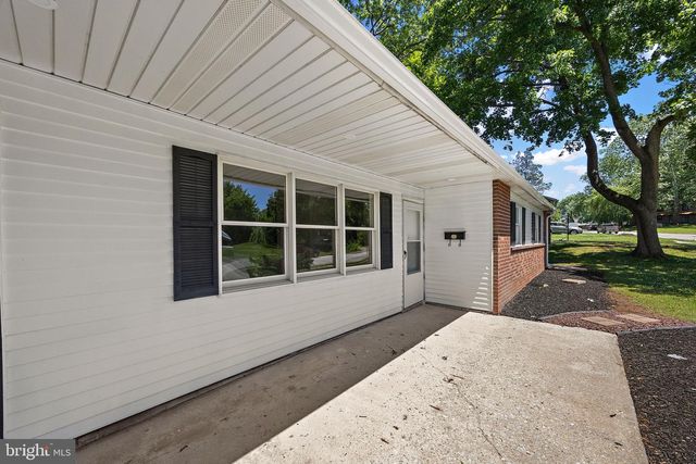 231 ORCHARD LN, Norristown, PA 19401