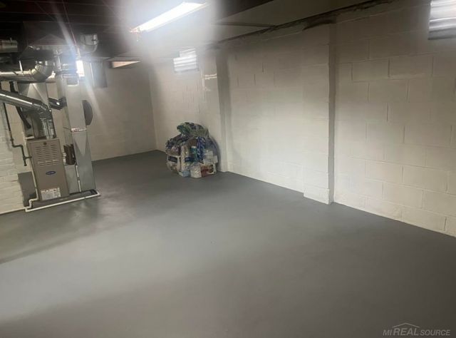 20577 Fairport Street, Detroit, MI 48205