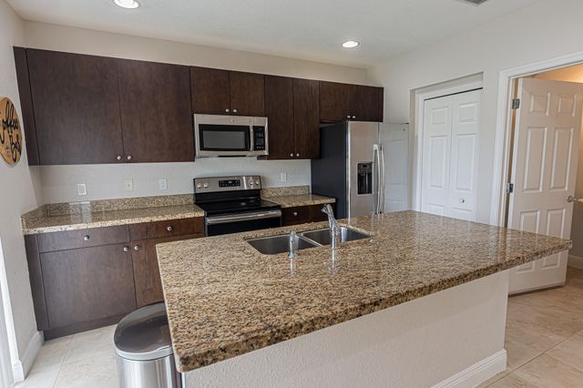 2621 NW Treviso Circle, Port St. Lucie, Port St Lucie, FL 34986