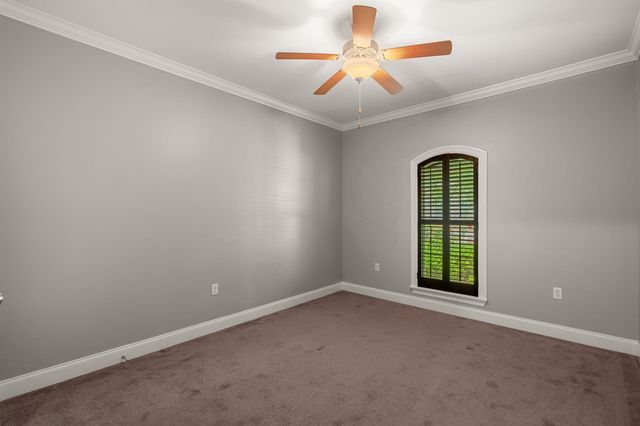 88 Avondale Cir., Hattiesburg, MS 39402