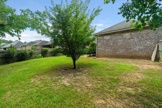 88 Avondale Cir., Hattiesburg, MS 39402