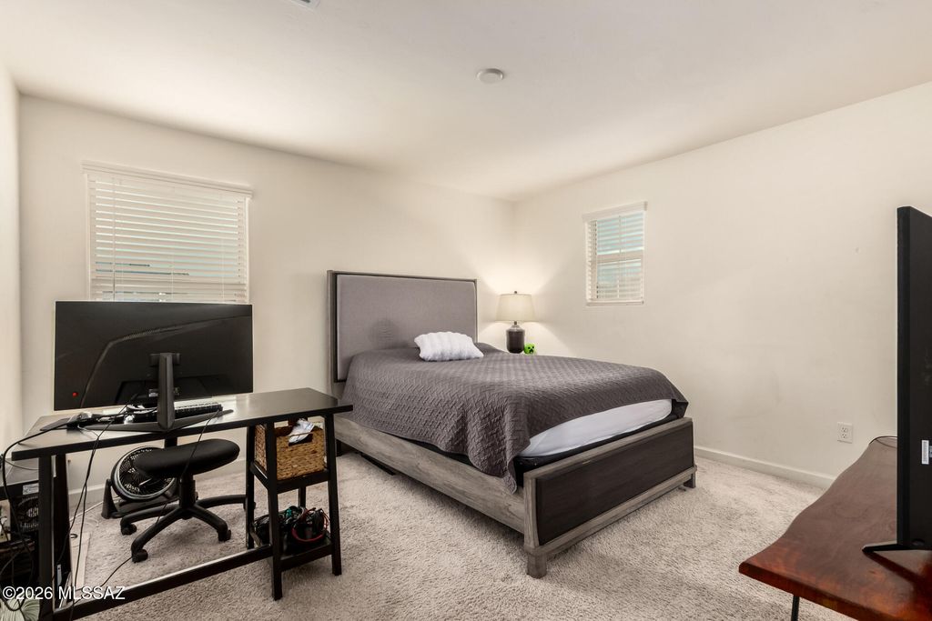Image 26 of property listing at 11461 N Gemini Drive, Oro Valley, AZ 85742