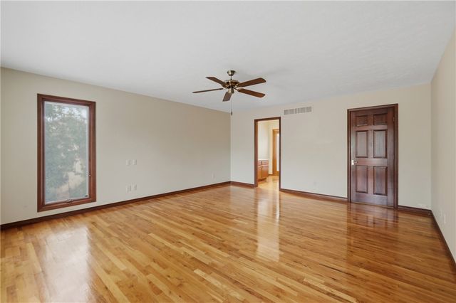 6 Fairway Drive, Holiday Island, AR 72631