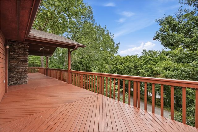 6 Fairway Drive, Holiday Island, AR 72631