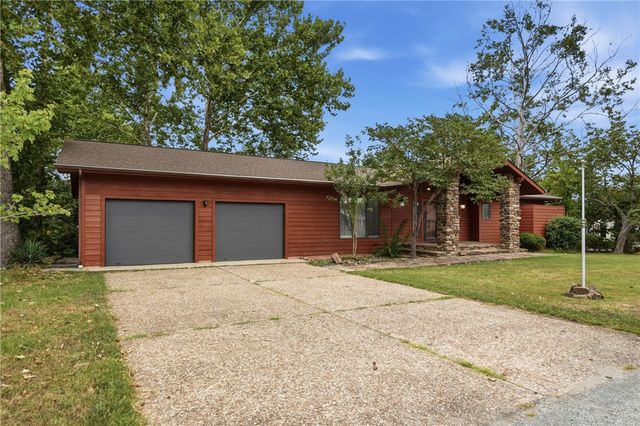 6 Fairway Drive, Holiday Island, AR 72631