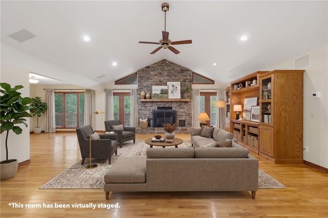 6 Fairway Drive, Holiday Island, AR 72631