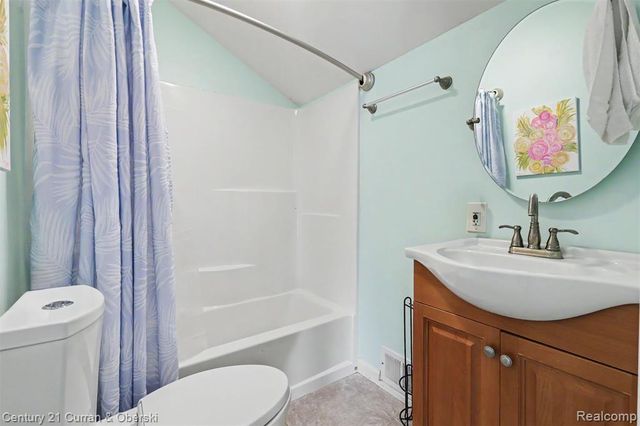 3131 Lafayette Drive, Trenton, MI 48183