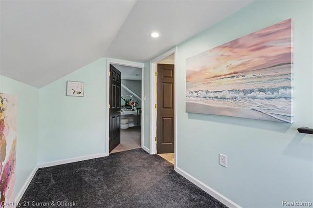3131 Lafayette Drive, Trenton, MI 48183