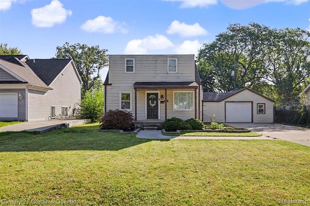 3131 Lafayette Drive, Trenton, MI 48183