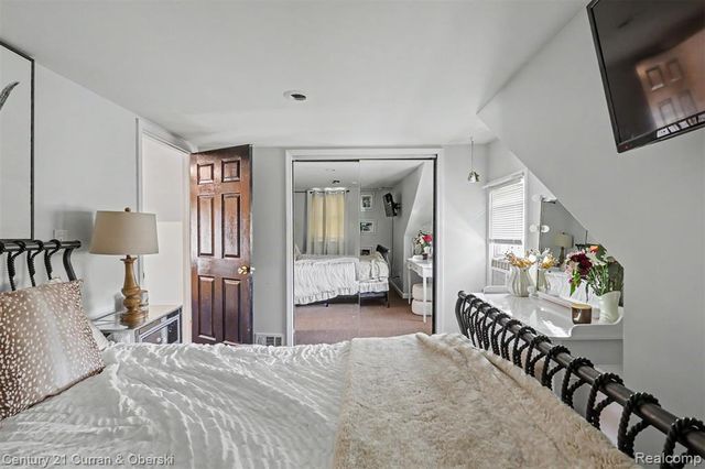 3131 Lafayette Drive, Trenton, MI 48183