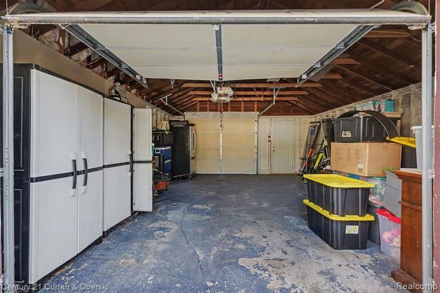 3131 Lafayette Drive, Trenton, MI 48183