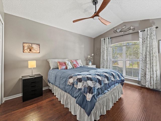 4130 CAPLAND AVENUE, Clermont, FL 34711