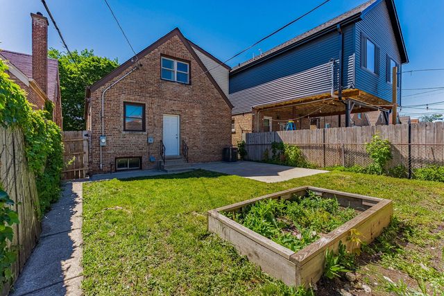 1935 N Natoma Avenue, Chicago, IL 60707