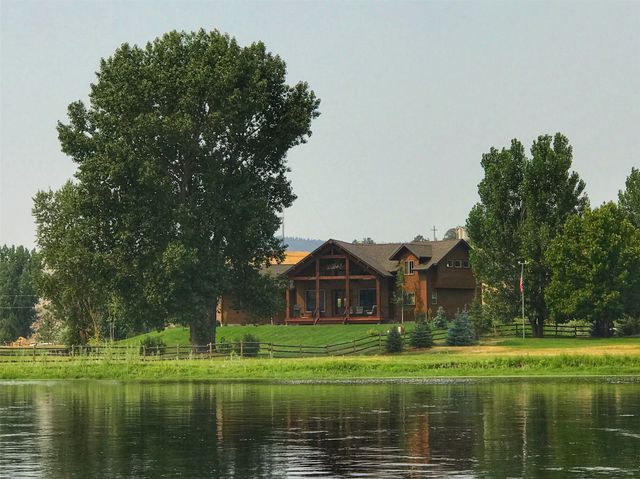 159 Barnes Lane, Wolf Creek, MT 59648