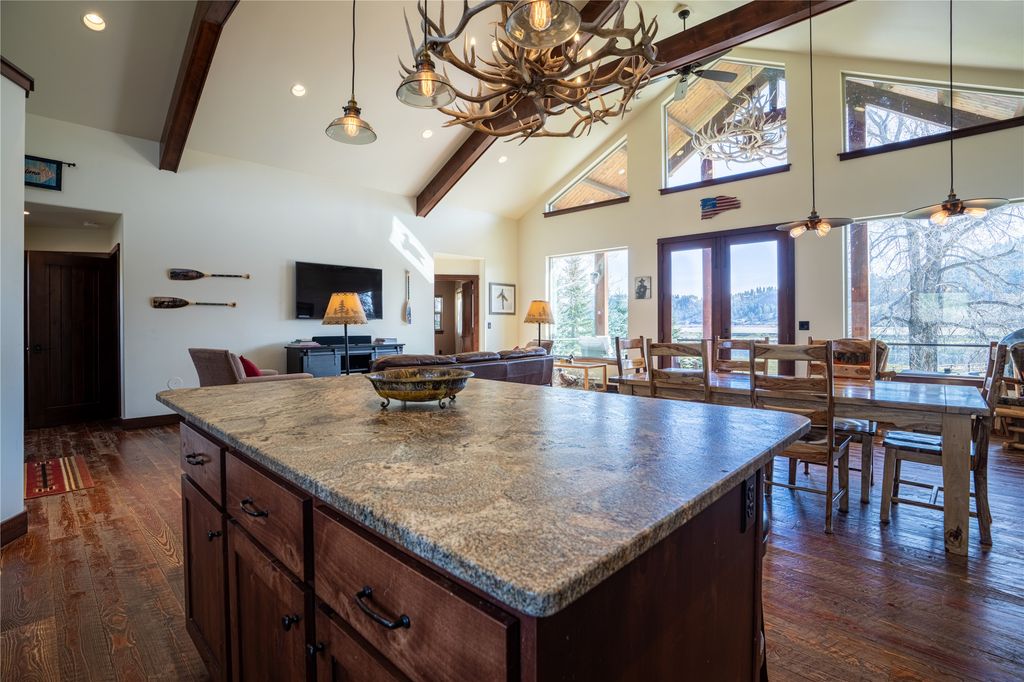 159 Barnes Lane, Wolf Creek, MT 59648 photo 33