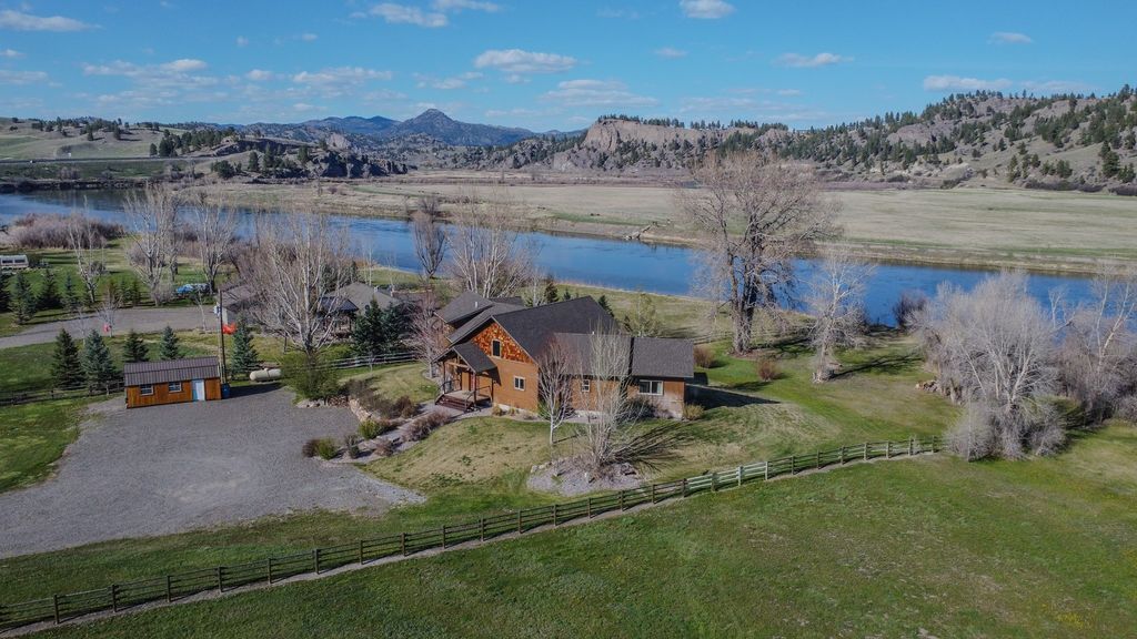 159 Barnes Lane, Wolf Creek, MT 59648 photo 38