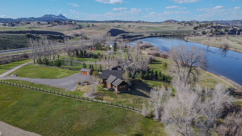 159 Barnes Lane, Wolf Creek, MT 59648 photo 39