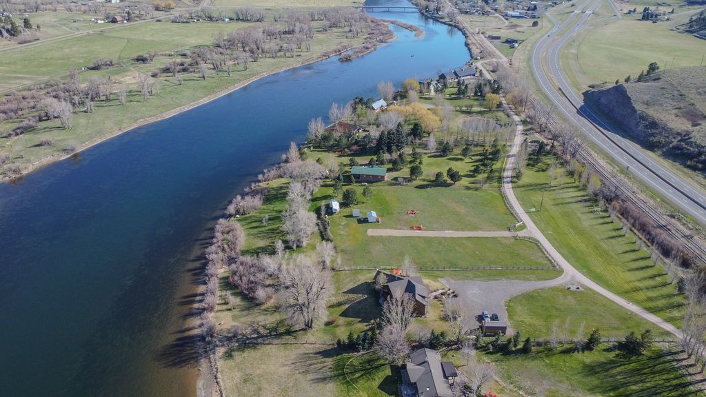 159 Barnes Lane, Wolf Creek, MT 59648 photo 40