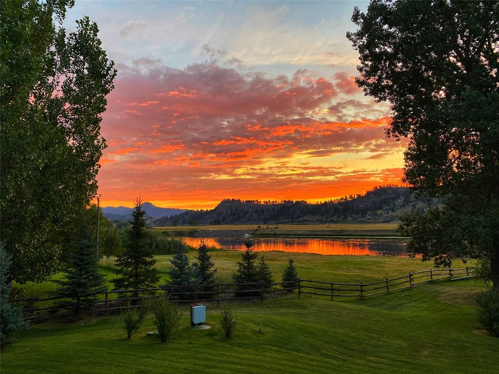 159 Barnes Lane, Wolf Creek, MT 59648 photo 9