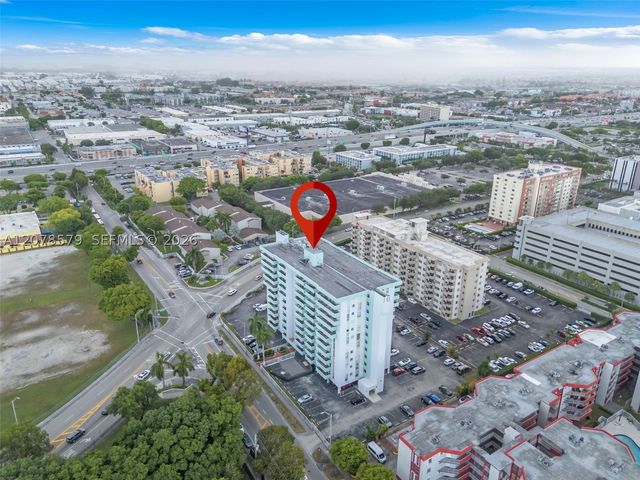 1825 W 44th Pl 401, Hialeah, FL 33012