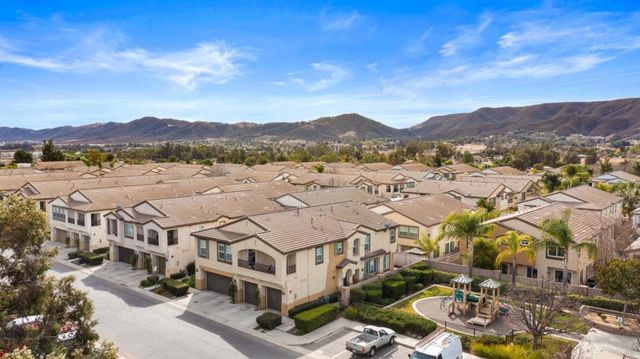 25265 Windy Cove Street 1, Murrieta, CA 92562