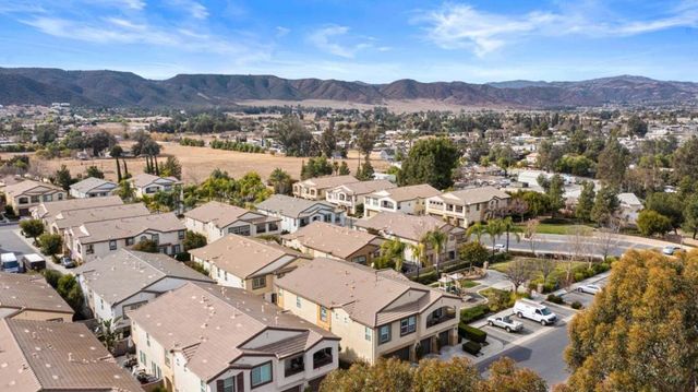 25265 Windy Cove Street 1, Murrieta, CA 92562