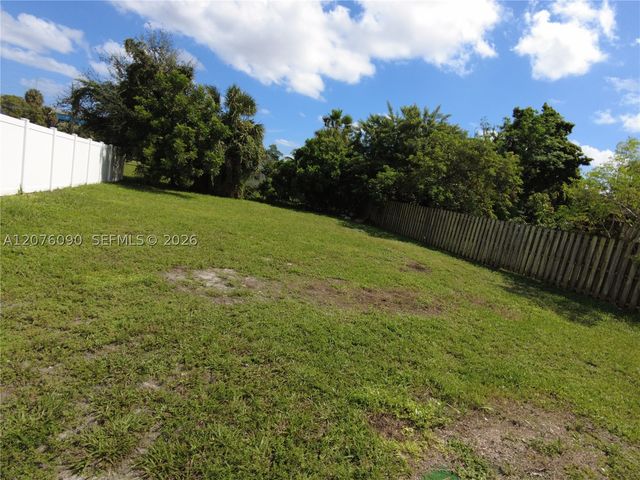 620 NW 16th Ave 2, Pompano Beach, FL 33069