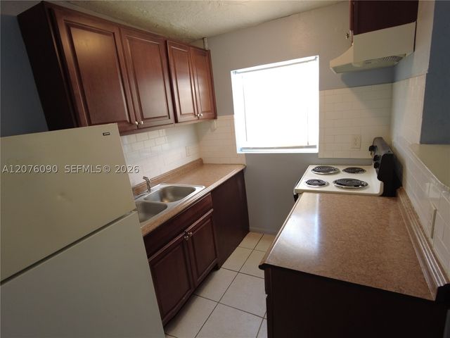 620 NW 16th Ave 2, Pompano Beach, FL 33069