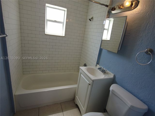 620 NW 16th Ave 2, Pompano Beach, FL 33069