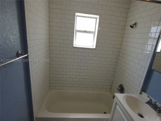 620 NW 16th Ave 2, Pompano Beach, FL 33069