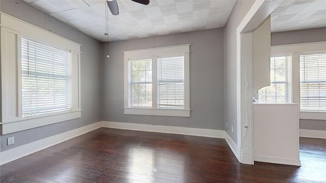 1638 Tabor Street, Houston, TX 77009