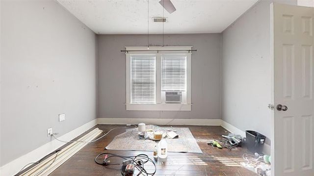 1638 Tabor Street, Houston, TX 77009