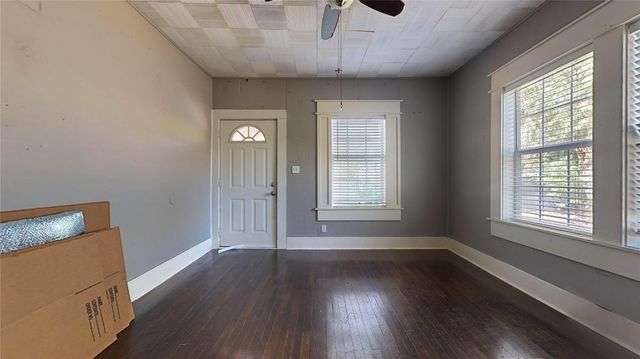 1638 Tabor Street, Houston, TX 77009